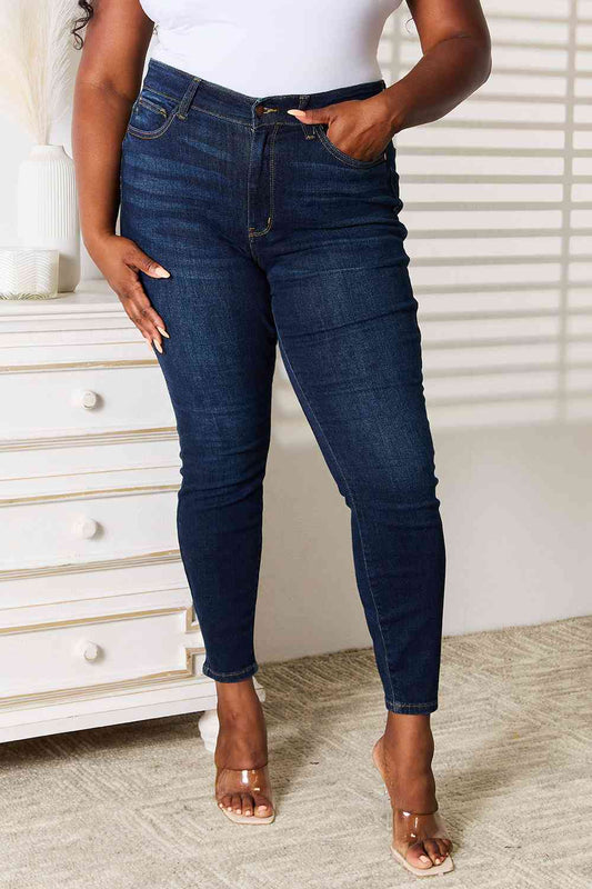 Judy Blue Full Size Skinny Jeans with Pockets